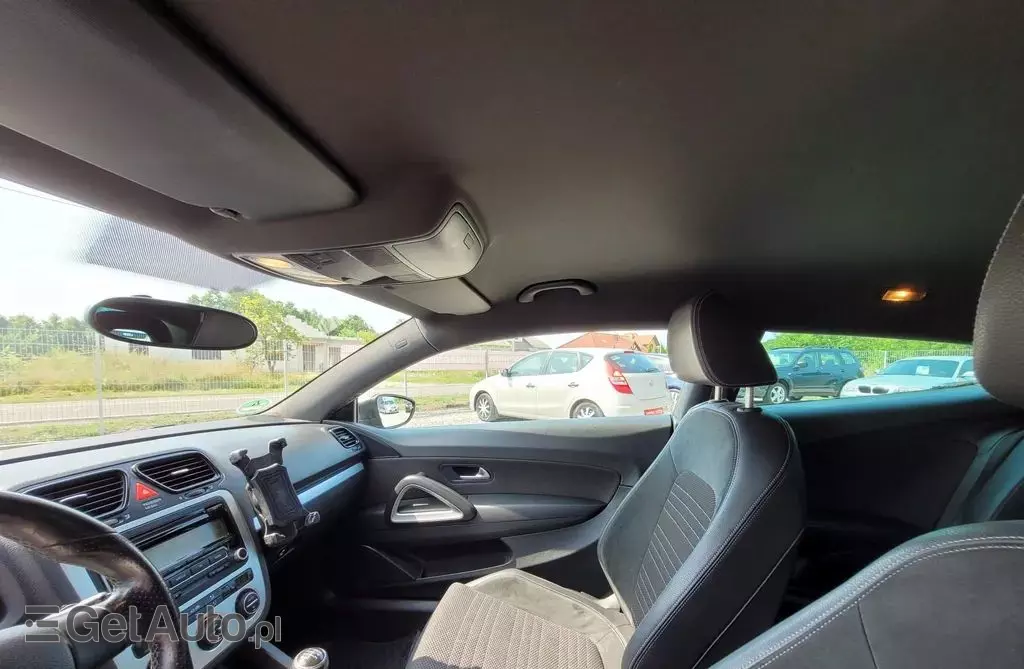 VOLKSWAGEN Scirocco 