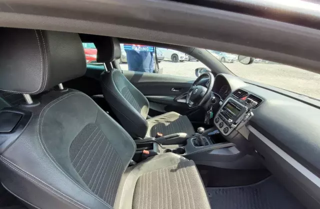VOLKSWAGEN Scirocco 