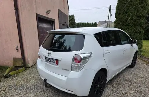 TOYOTA Verso 
