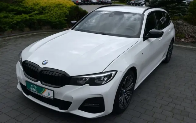 BMW Seria 3 320d xDrive Edition M Sport Shadow