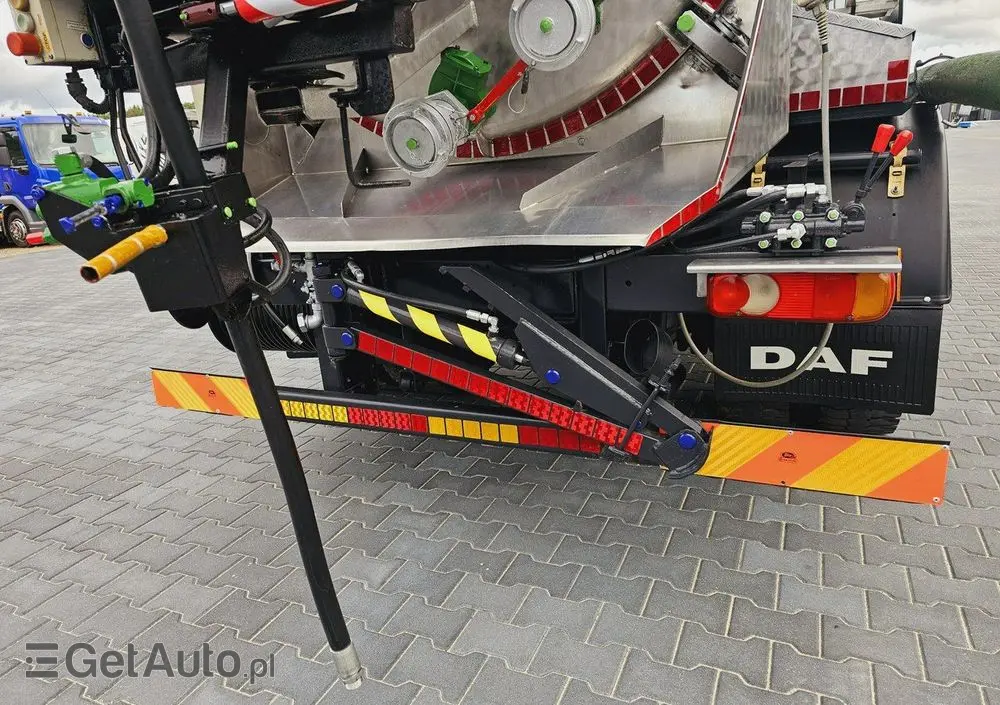 DAF WUKO SCK-4HW  do zbierania odpadów płynnych separatorów 