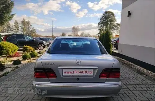 MERCEDES-BENZ Klasa E 