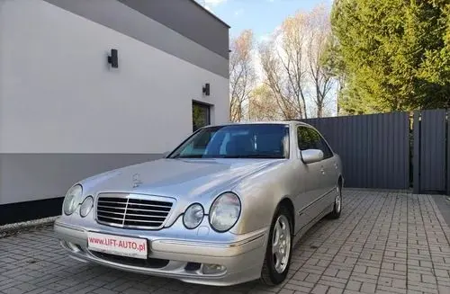 MERCEDES-BENZ Klasa E 