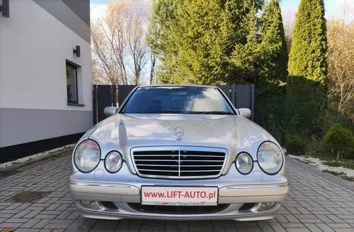 MERCEDES-BENZ Klasa E 