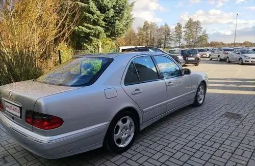MERCEDES-BENZ Klasa E 