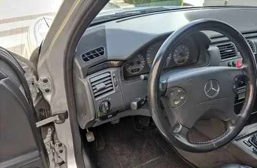 MERCEDES-BENZ Klasa E 