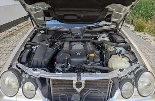 MERCEDES-BENZ Klasa E 