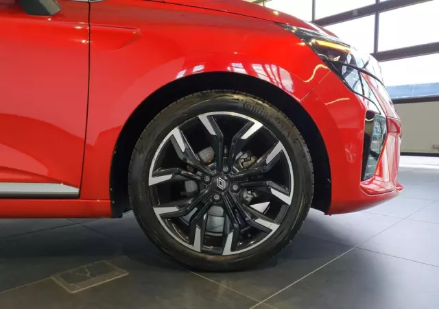 RENAULT Clio 1.0 TCe Techno