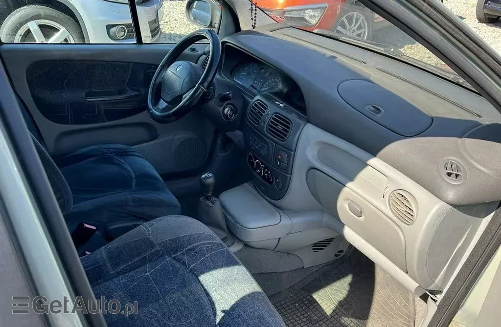 RENAULT Scenic 