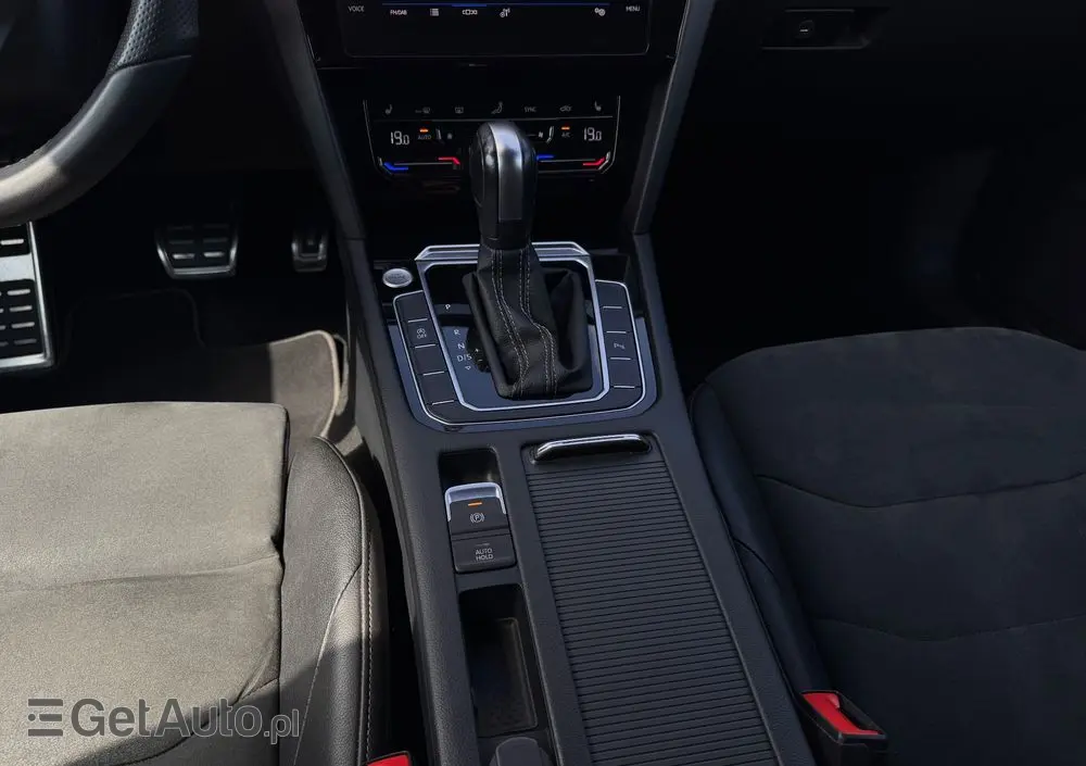VOLKSWAGEN Arteon 2.0 TSI R-Line DSG