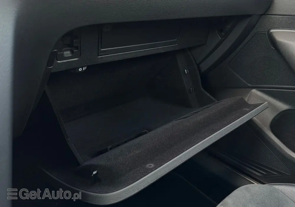 VOLKSWAGEN Arteon 2.0 TSI R-Line DSG