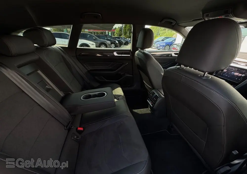 VOLKSWAGEN Arteon 2.0 TSI R-Line DSG