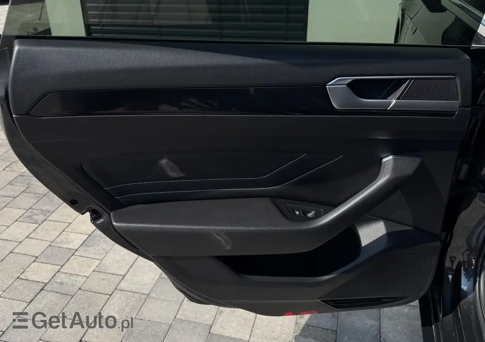 VOLKSWAGEN Arteon 2.0 TSI R-Line DSG