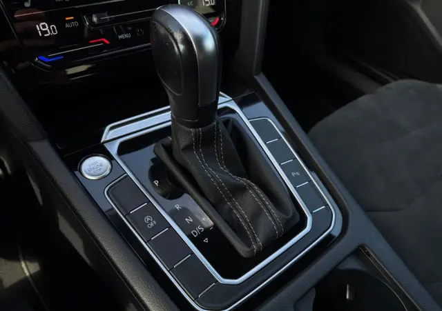 VOLKSWAGEN Arteon 2.0 TSI R-Line DSG