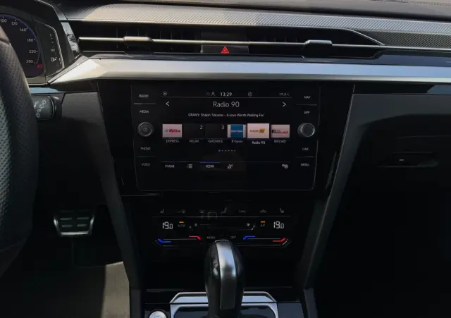 VOLKSWAGEN Arteon 2.0 TSI R-Line DSG