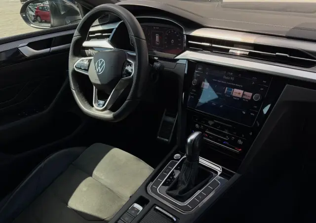 VOLKSWAGEN Arteon 2.0 TSI R-Line DSG