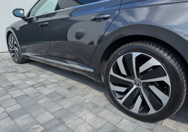 VOLKSWAGEN Arteon 2.0 TSI R-Line DSG