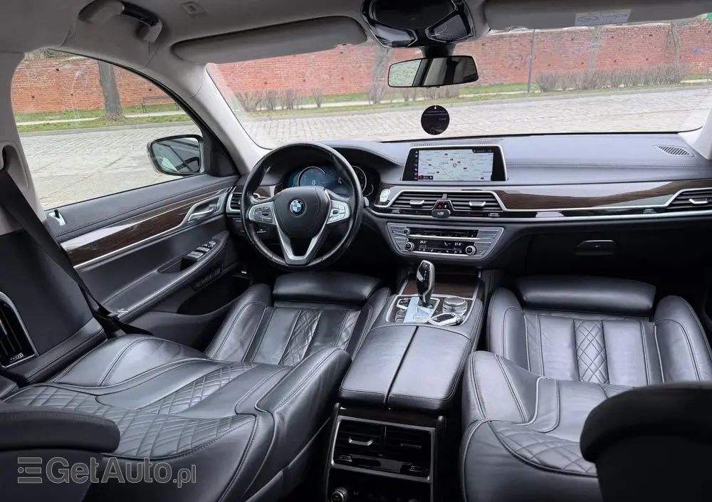 BMW Seria 7 740d xDrive