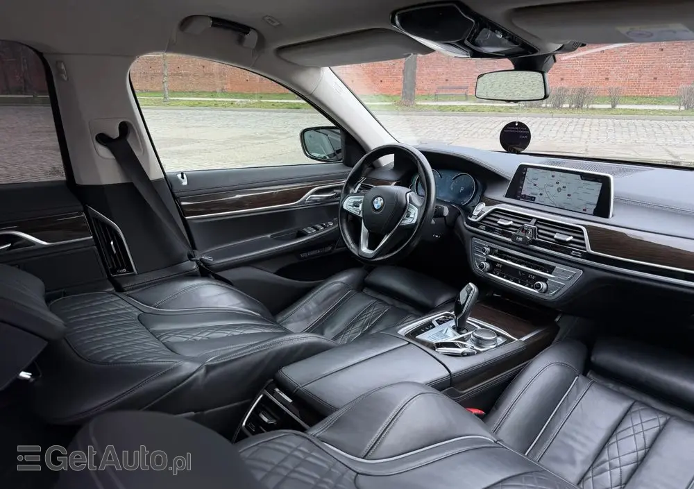 BMW Seria 7 740d xDrive