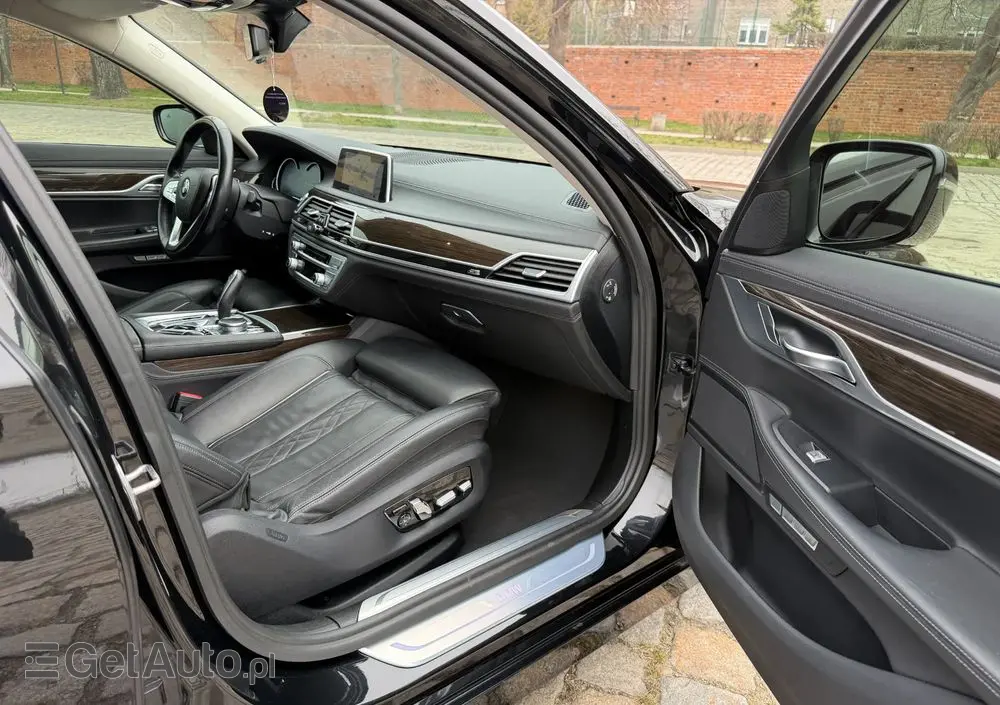 BMW Seria 7 740d xDrive