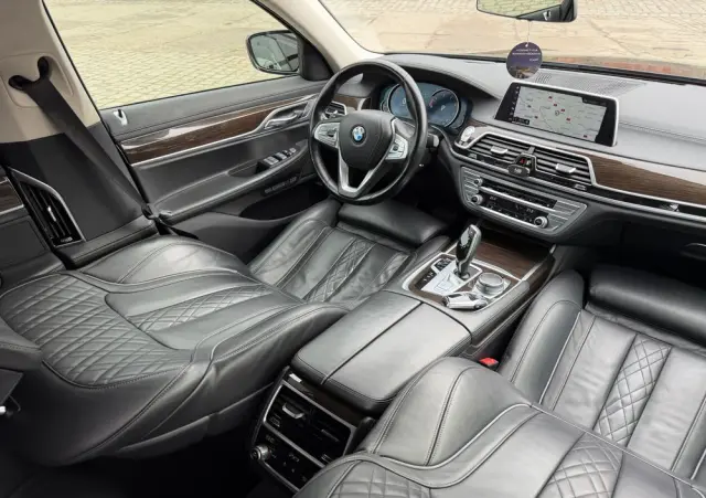 BMW Seria 7 740d xDrive