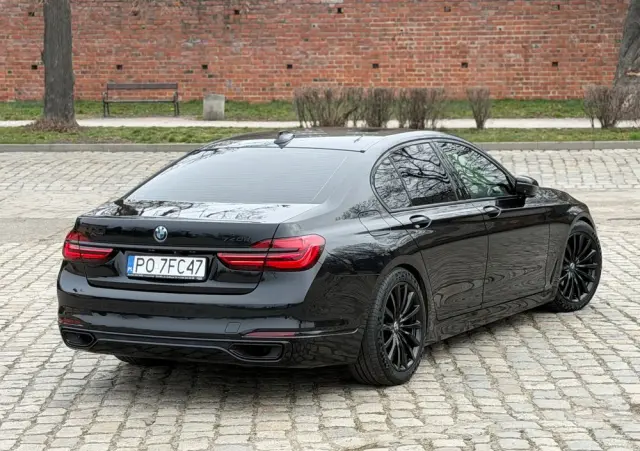 BMW Seria 7 740d xDrive