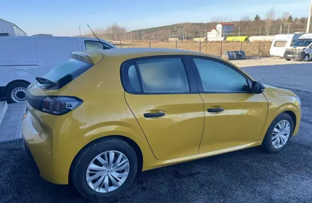 PEUGEOT 208 