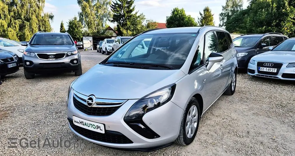 OPEL Zafira 1.4 T Cosmo