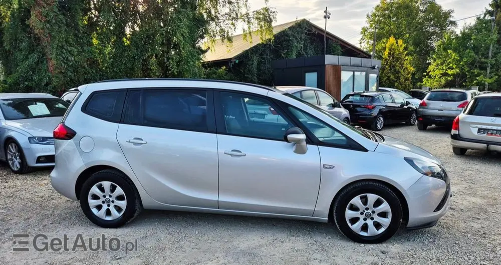 OPEL Zafira 1.4 T Cosmo