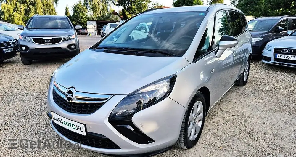 OPEL Zafira 1.4 T Cosmo