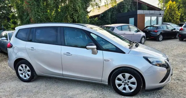 OPEL Zafira 1.4 T Cosmo