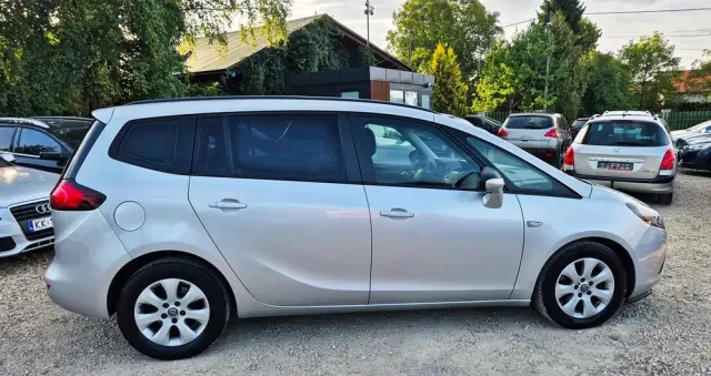 OPEL Zafira 1.4 T Cosmo