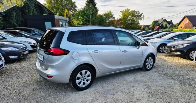 OPEL Zafira 1.4 T Cosmo