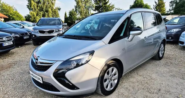 OPEL Zafira 1.4 T Cosmo