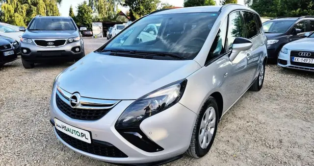 OPEL Zafira 1.4 T Cosmo