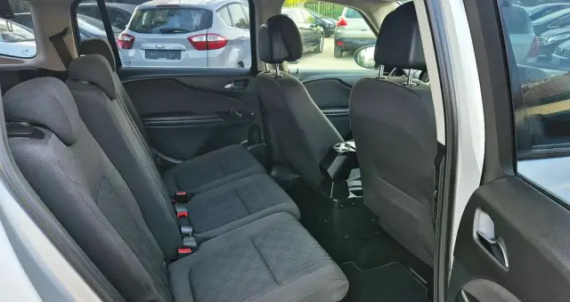 OPEL Zafira 1.4 T Cosmo
