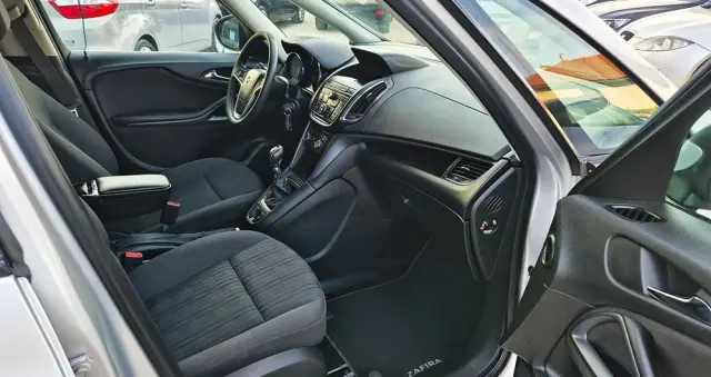 OPEL Zafira 1.4 T Cosmo