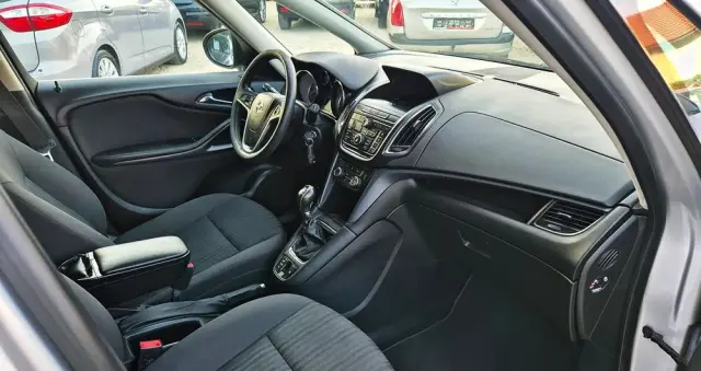 OPEL Zafira 1.4 T Cosmo