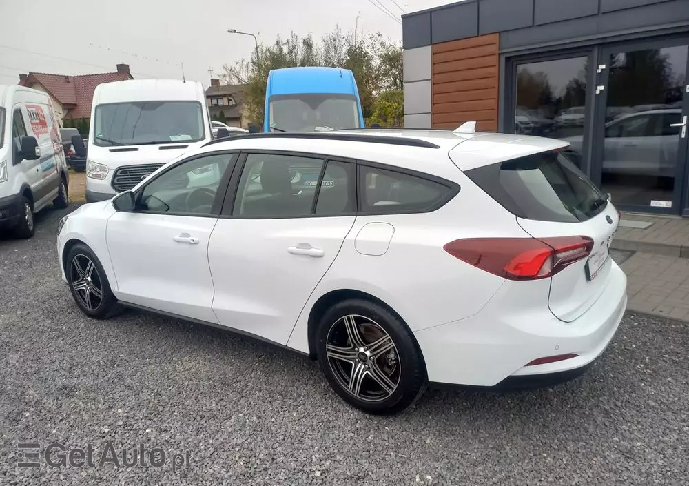 FORD Focus 1.5 EcoBlue Start-Stopp-System COOL&CONNECT DESIGN