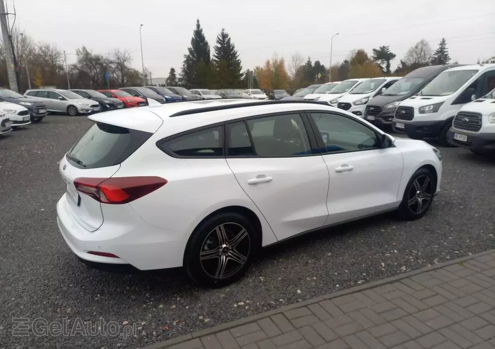 FORD Focus 1.5 EcoBlue Start-Stopp-System COOL&CONNECT DESIGN