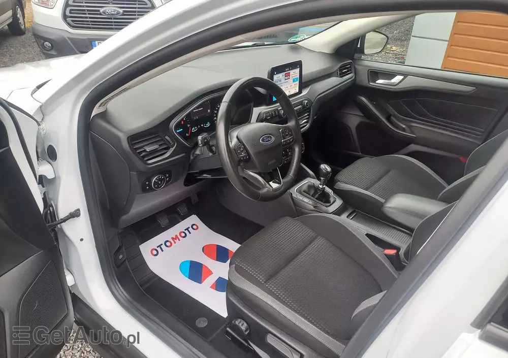 FORD Focus 1.5 EcoBlue Start-Stopp-System COOL&CONNECT DESIGN