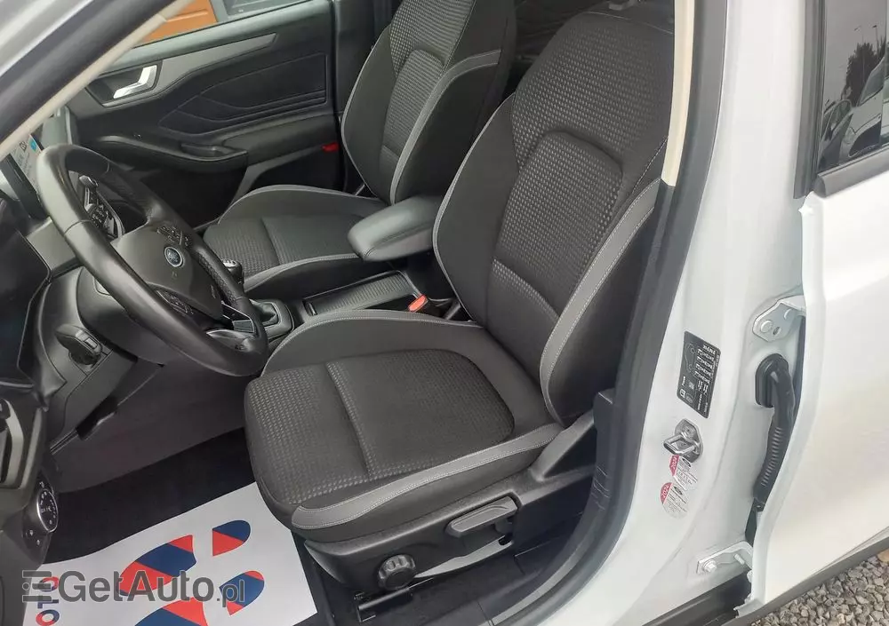 FORD Focus 1.5 EcoBlue Start-Stopp-System COOL&CONNECT DESIGN