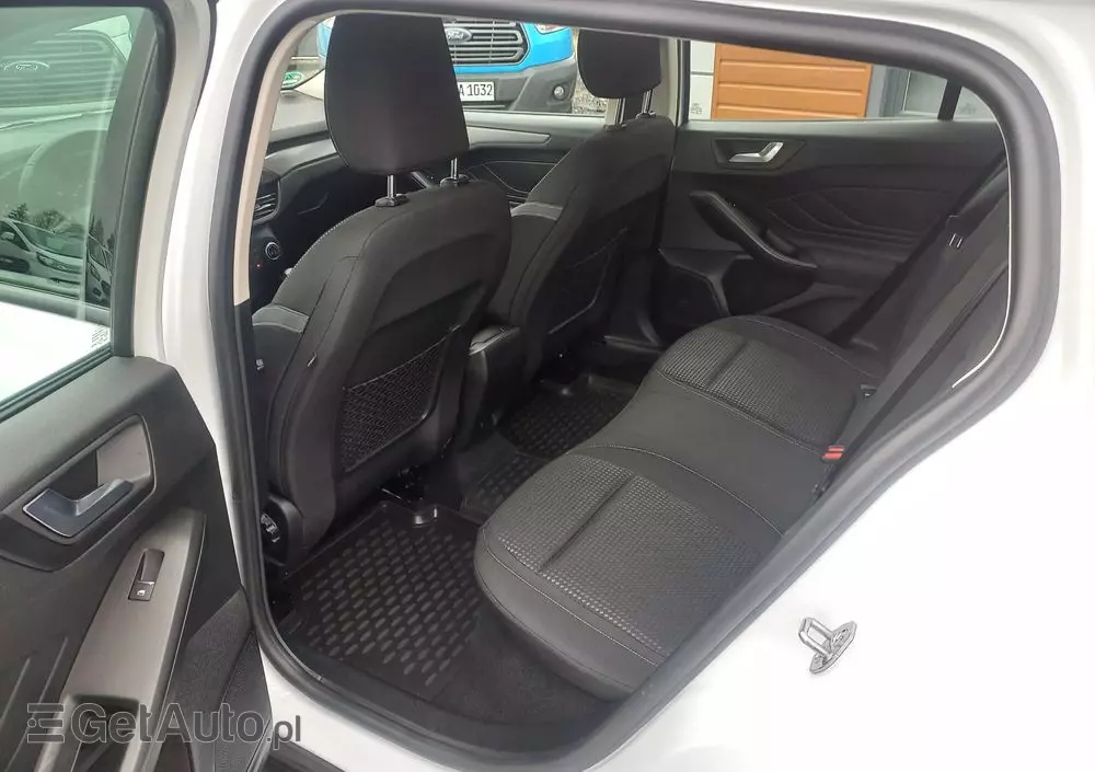 FORD Focus 1.5 EcoBlue Start-Stopp-System COOL&CONNECT DESIGN