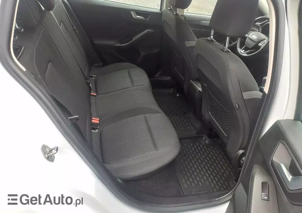 FORD Focus 1.5 EcoBlue Start-Stopp-System COOL&CONNECT DESIGN