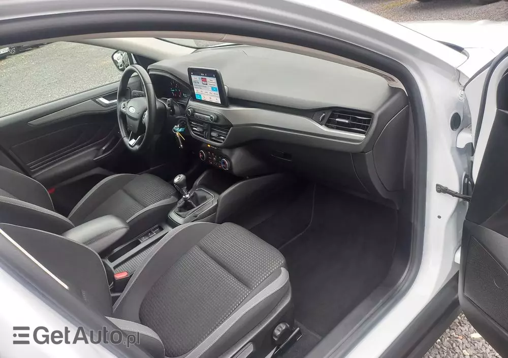 FORD Focus 1.5 EcoBlue Start-Stopp-System COOL&CONNECT DESIGN