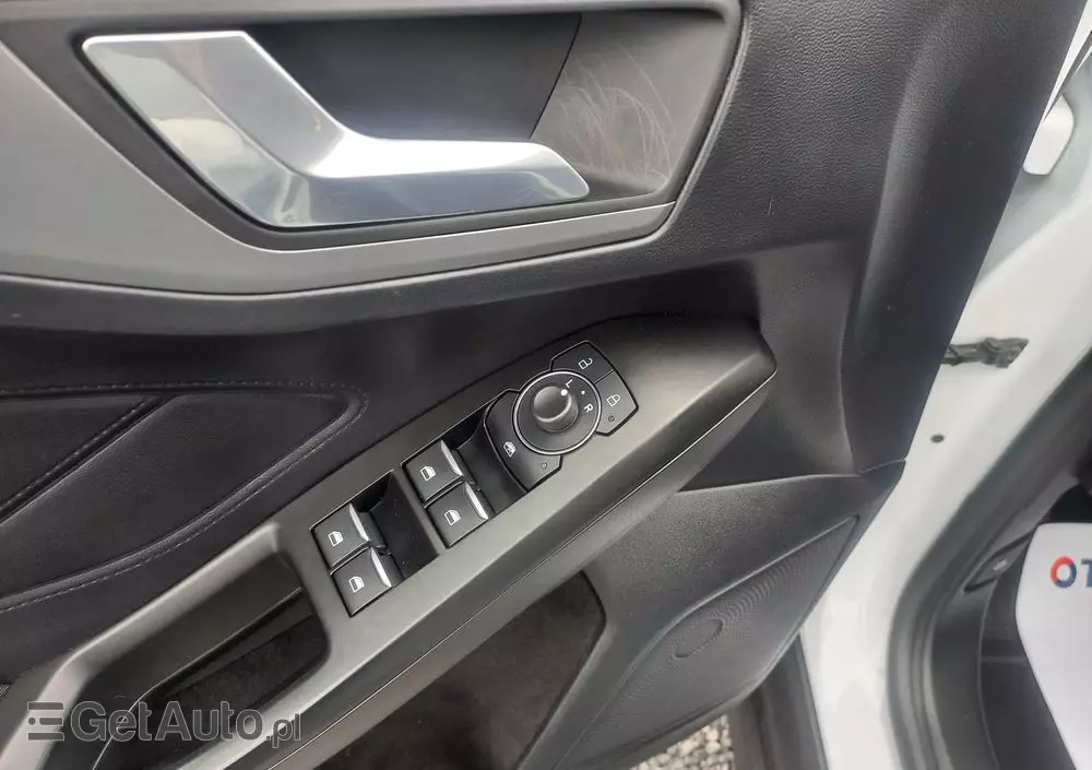 FORD Focus 1.5 EcoBlue Start-Stopp-System COOL&CONNECT DESIGN