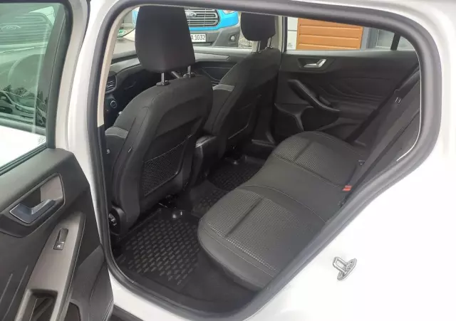 FORD Focus 1.5 EcoBlue Start-Stopp-System COOL&CONNECT DESIGN