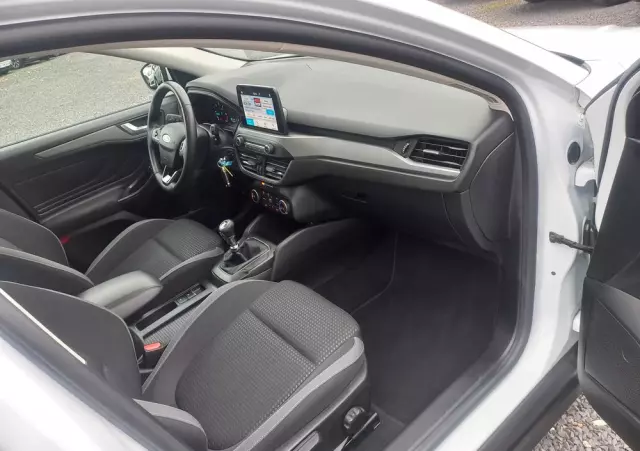 FORD Focus 1.5 EcoBlue Start-Stopp-System COOL&CONNECT DESIGN