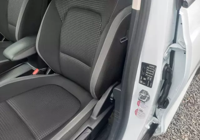 FORD Focus 1.5 EcoBlue Start-Stopp-System COOL&CONNECT DESIGN