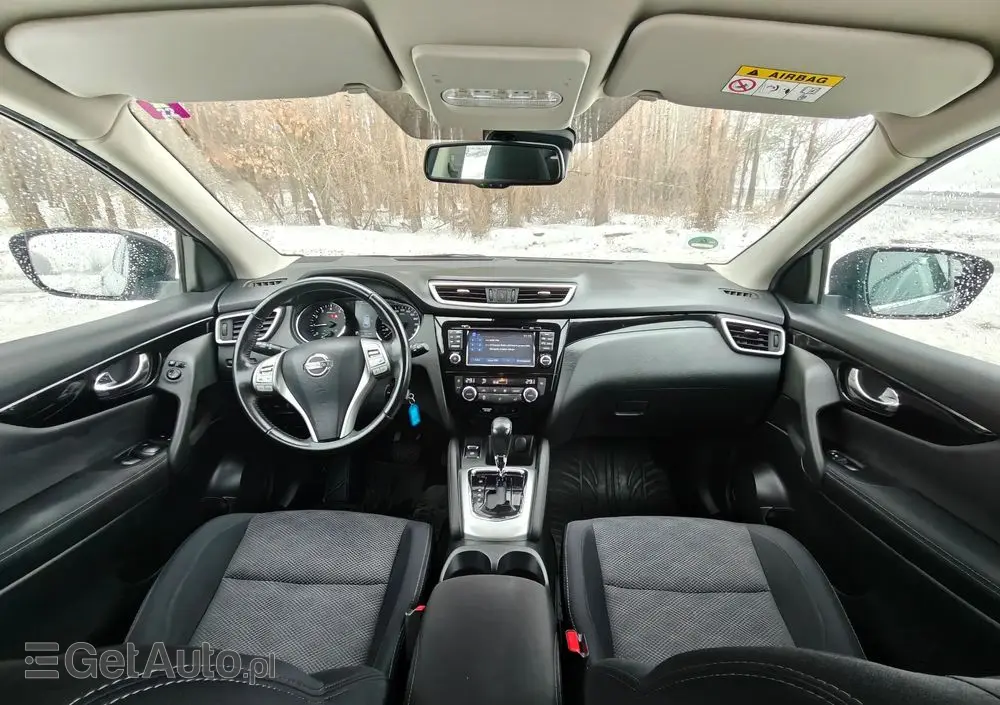 NISSAN Qashqai 1.2 DIG-T Xtronic TEKNA